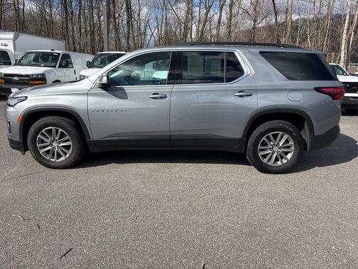 Sterling Gray Metallic 2024 Chevrolet Traverse Limited LT Cloth
