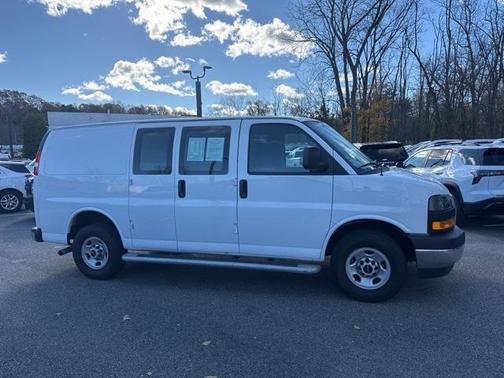 2024 GMC Savana 2500 Work Van