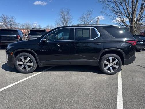 2022 Chevrolet Traverse LT Leather