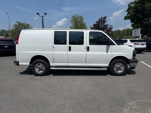 2023 GMC Savana 2500 Work Van
