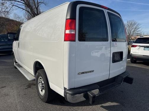 2022 Chevrolet Express 2500 Work Van