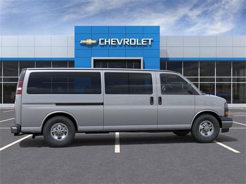 2025 Chevrolet Express 3500 LS