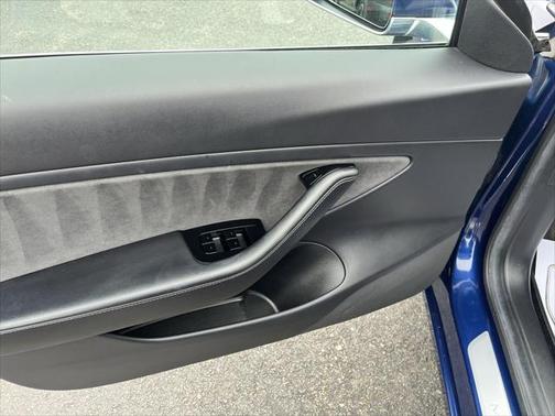 2019 Tesla Model 3 Performance