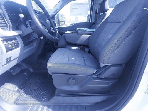 OXFORD WHITE 2026 Ford F-450 XL