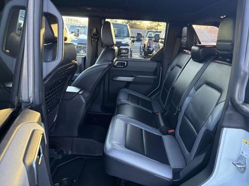 2022 Ford Bronco Black Diamond