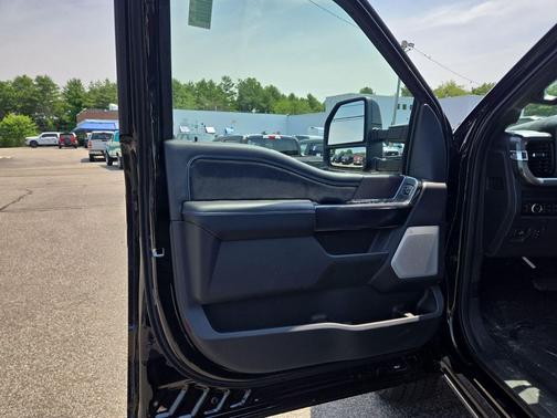 AGATE BLACK 2026 Ford F-350 Platinum