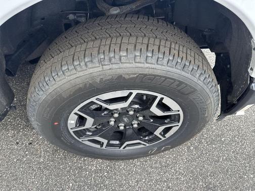 2024 Ford F-150 Lightning Pro