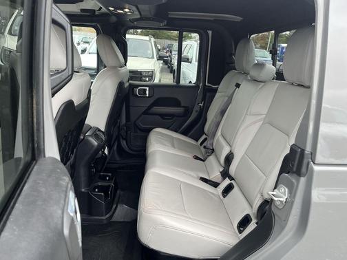 2022 Jeep Gladiator Mojave 4x4