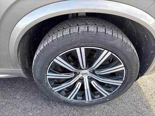 2022 Volvo XC90 T6 Inscription