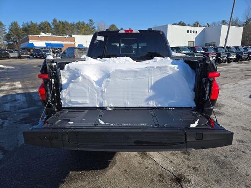 2025 Ford F-150 Lightning LARIAT