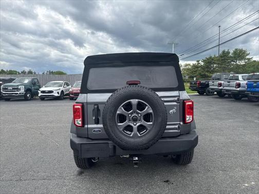 2021 Ford Bronco Base