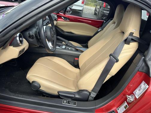 2016 Mazda MX-5 Miata Grand Touring