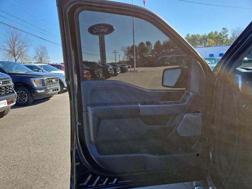 AGATE BLACK METALLIC 2023 Ford F-150 Lariat
