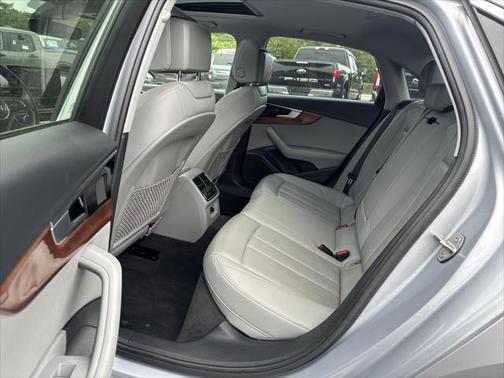 2022 Audi A4 40 Premium