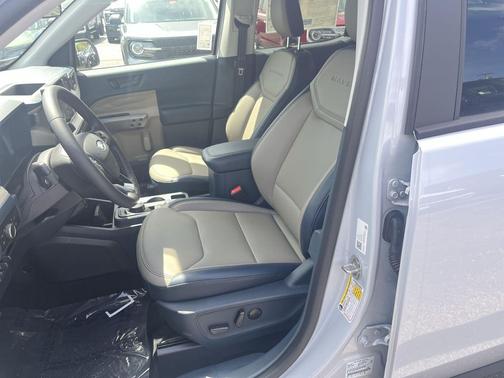 SPACE WHITE METALLIC 2026 Ford Maverick Lariat