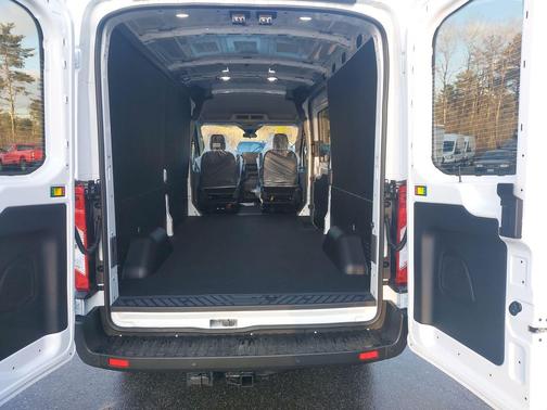 OXFORD WHITE 2026 Ford Transit-250 Base