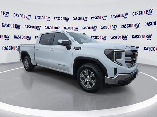 Summit White 2022 GMC Sierra 1500 SLE