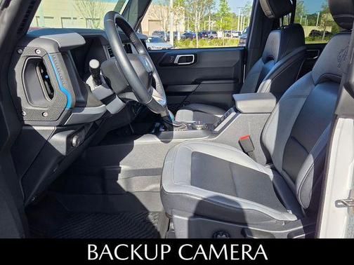 Oxford White 2024 Ford Bronco Black Diamond