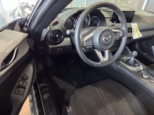 2025 Mazda MX-5 Miata Club