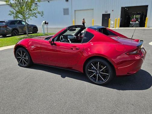 2025 Mazda MX-5 Miata RF Grand Touring