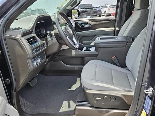 2024 GMC Yukon SLE