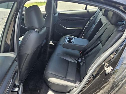 2025 Mazda Mazda3 FWD w/Preferred Package