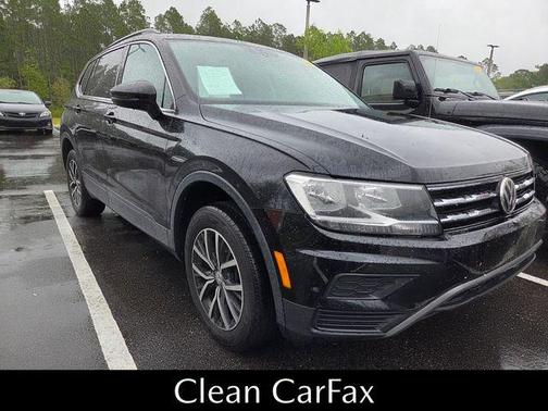 Deep Black Pearl Effect 2019 Volkswagen Tiguan 2.0T SE