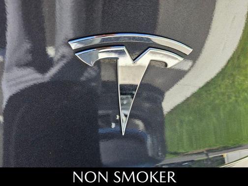 2023 Tesla Model Y Base