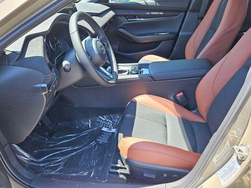 2025 Mazda Mazda3 2.5 Carbon Turbo