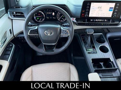 2023 Toyota Sienna Limited