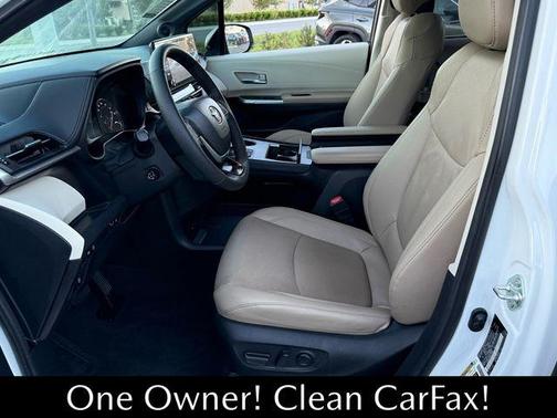 2023 Toyota Sienna Limited