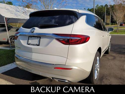 2021 Buick Enclave Essence