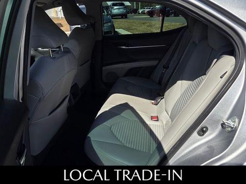 2021 Toyota Camry Hybrid SE