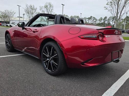 Soul Red Crystal Metallic 2026 Mazda MX-5 Miata Grand Touring