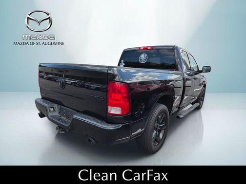 Brilliant Black Crystal Pearlcoat 2017 RAM 1500 Express