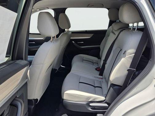 Rhodium White Premium 2026 Mazda CX-70 PHEV SC Plus