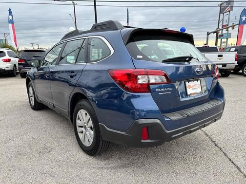 2019 Subaru Outback 2.5i