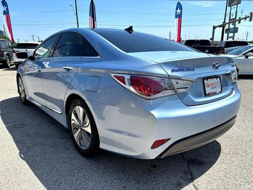 2015 Hyundai SONATA Hybrid Limited