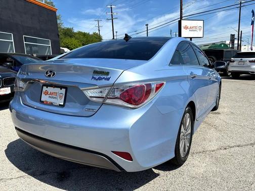 2015 Hyundai SONATA Hybrid Limited