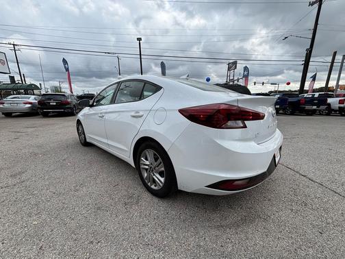 2020 Hyundai ELANTRA Limited