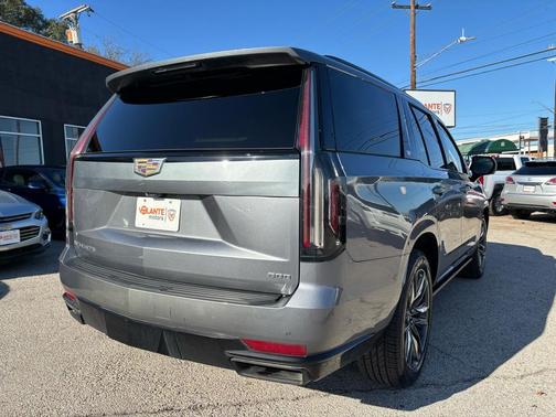 2021 Cadillac Escalade Sport