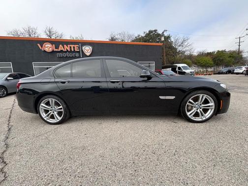 2014 BMW 740 740i