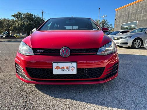 2016 Volkswagen Golf GTI 2.0T SE 4-Door