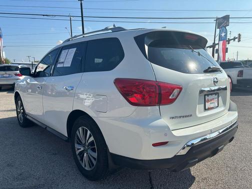 2020 Nissan Pathfinder S 2WD