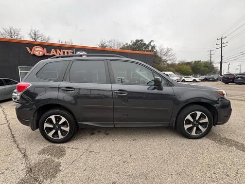 2017 Subaru Forester 2.5i