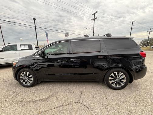 2016 Kia Sedona SX