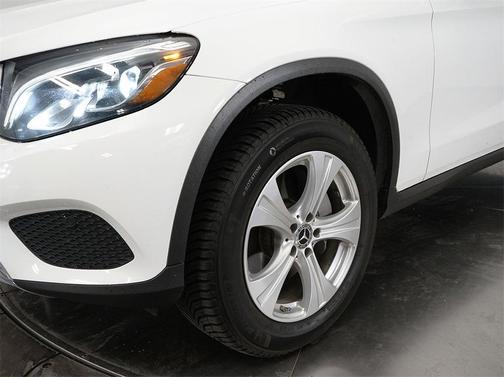 2018 Mercedes-Benz GLC 300 Base 4MATIC