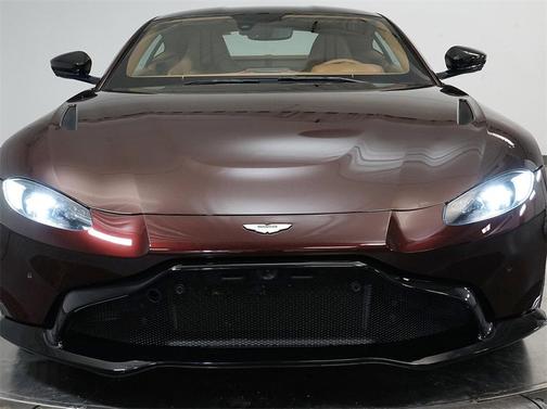 2020 Aston Martin Vantage Base