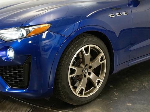 2022 Maserati Levante Modena