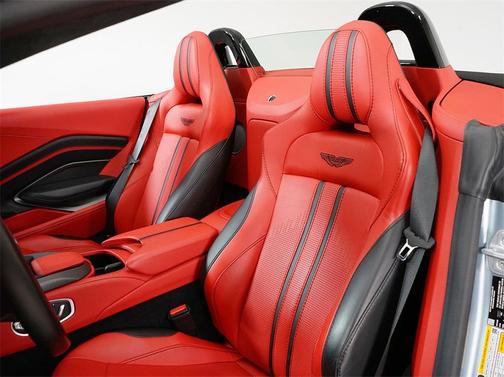 2021 Aston Martin Vantage Base